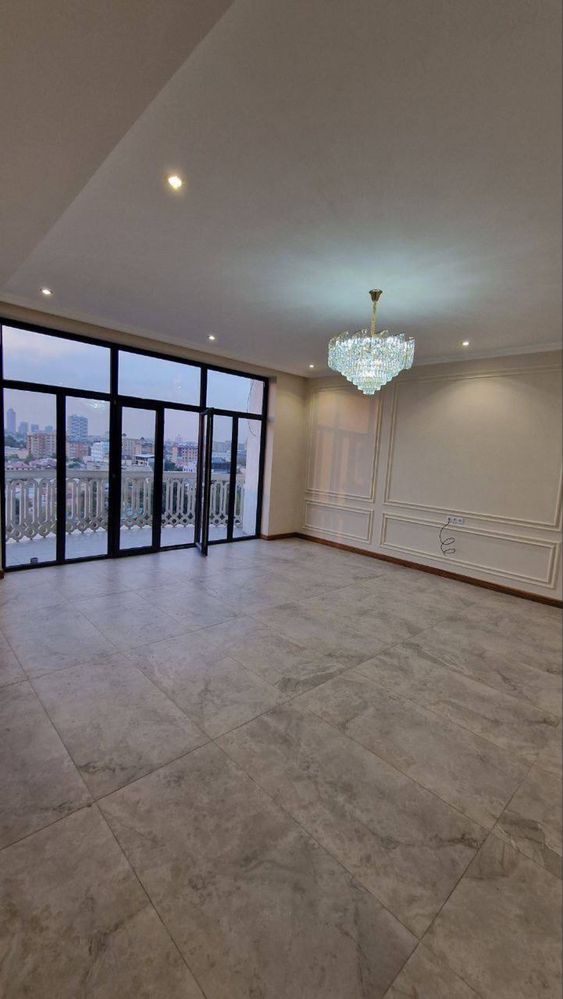 Продаётся 5-и ком квартира ЖК «Милано», 200м2. Яккасарайский район.