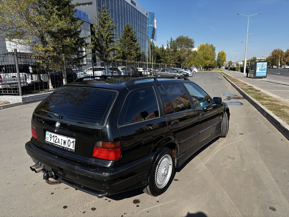 Продам Бмв 318 туринг 1998