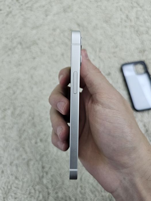 iPhone 12 мини много запазен!