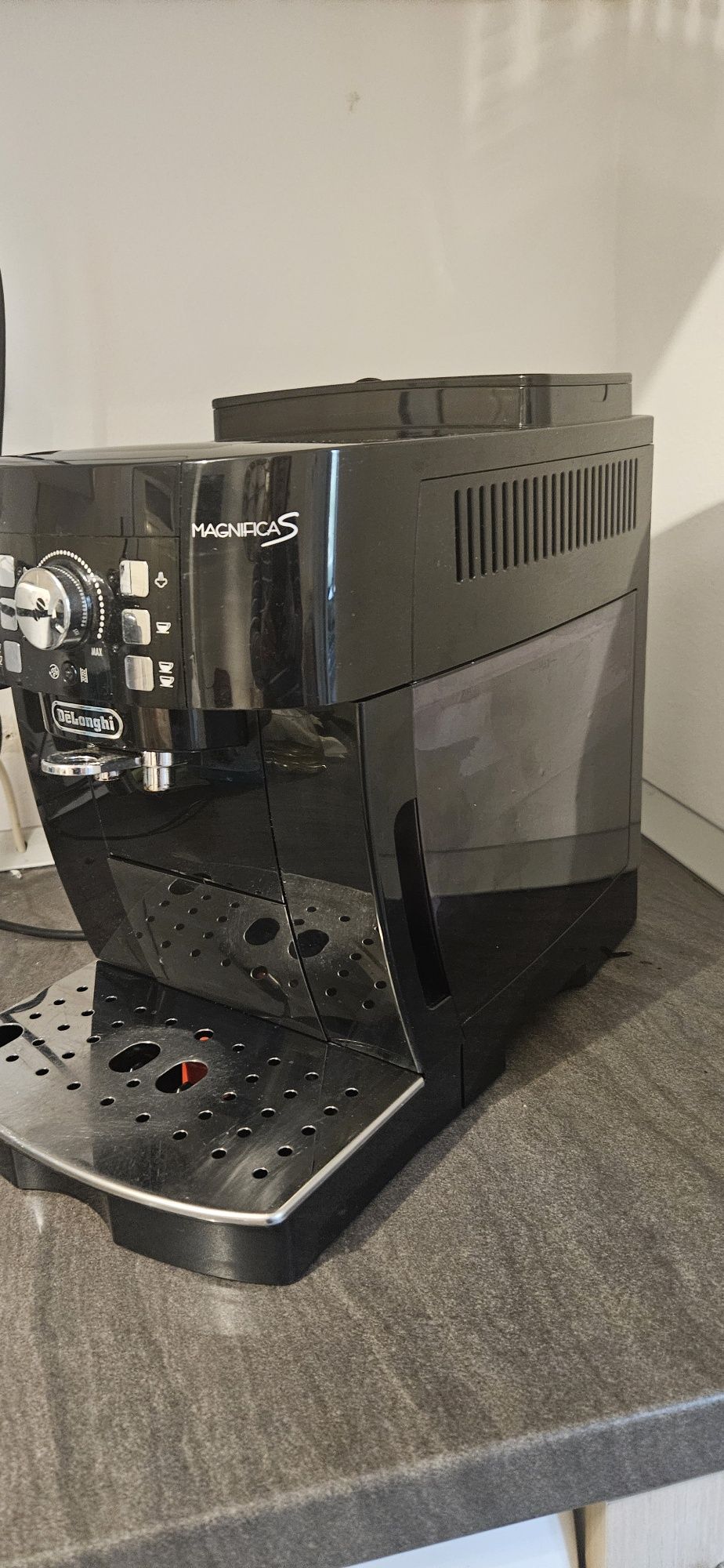 Espresor Delonghi Magnifica  S
