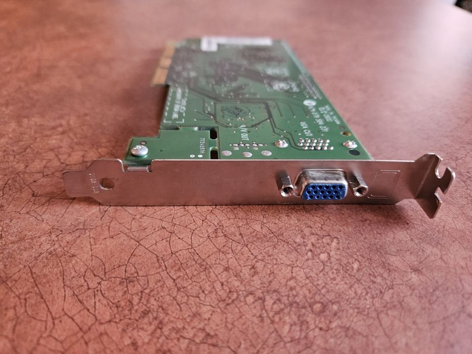 Placa video retro AGP2x Diamond Stealth III S520 8MB