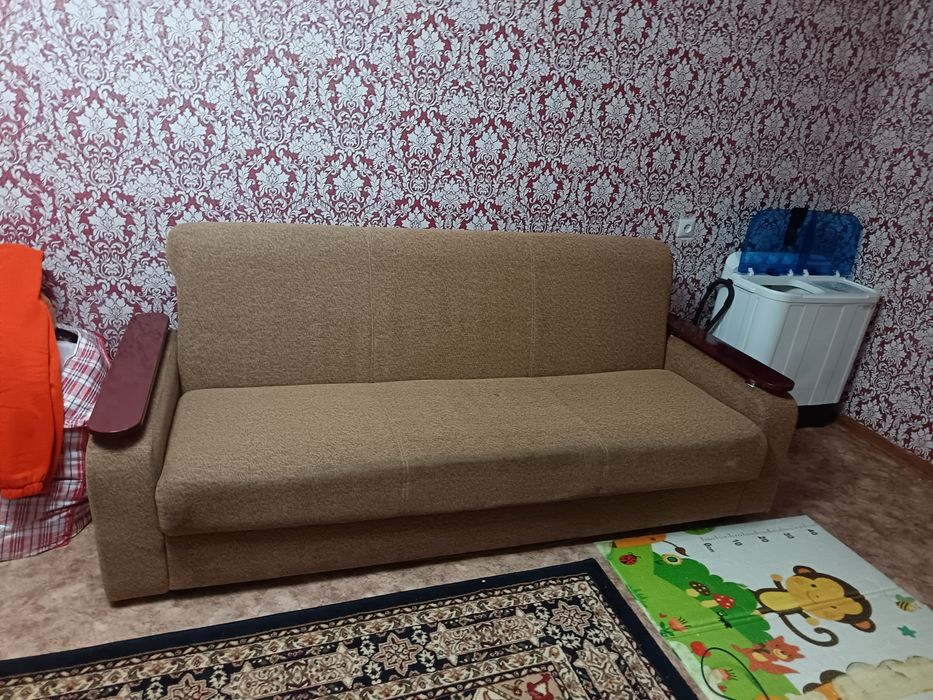 Продаём диван, хороший