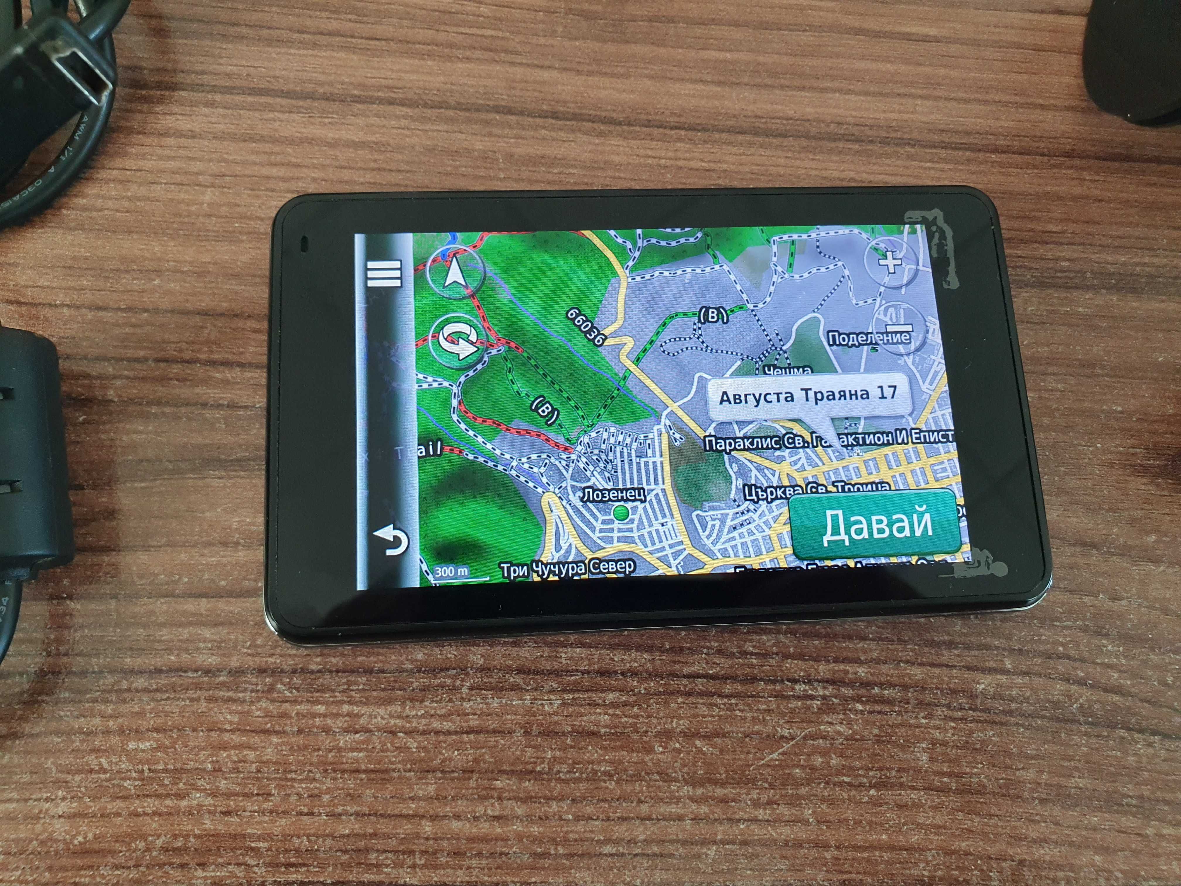 Продавам GARMIN nuvi 3760 с оффроуд карта на БГ и цяла Европа + Турция