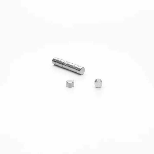 Неодимов магнит 3x2mm МАГНИТ неодимов N52, magnit от moqtmagazin.com
