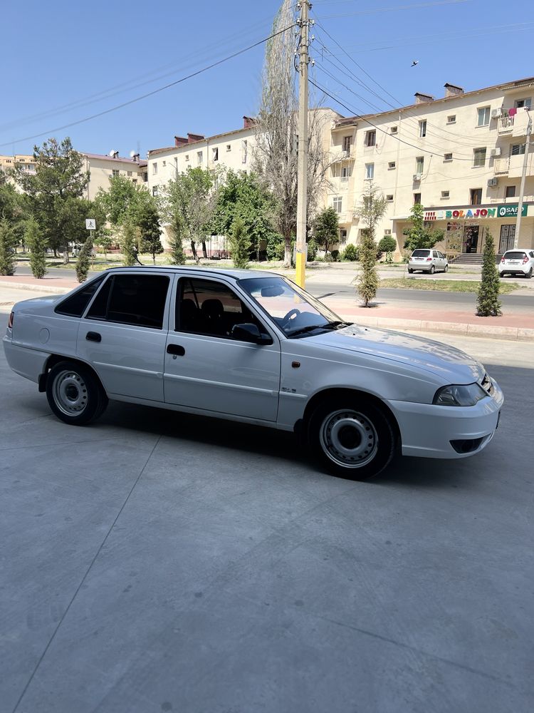 Nexia 2 Sotiladi