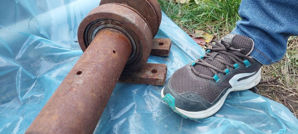 Ax cu rulmenti urias , a fost la troliu