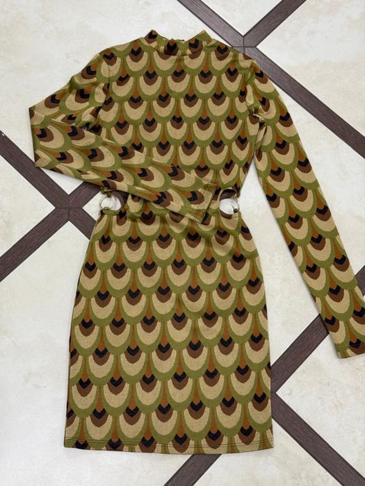 Платья и сарафаны