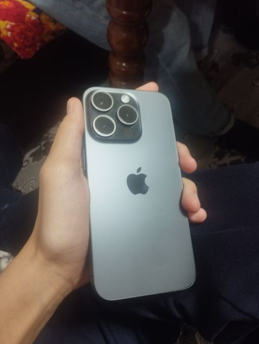 Iphone 15 pro black