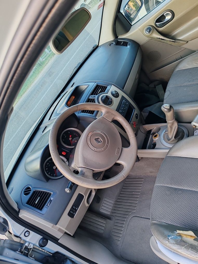 Megan dezmembrez 1,5dci euro3