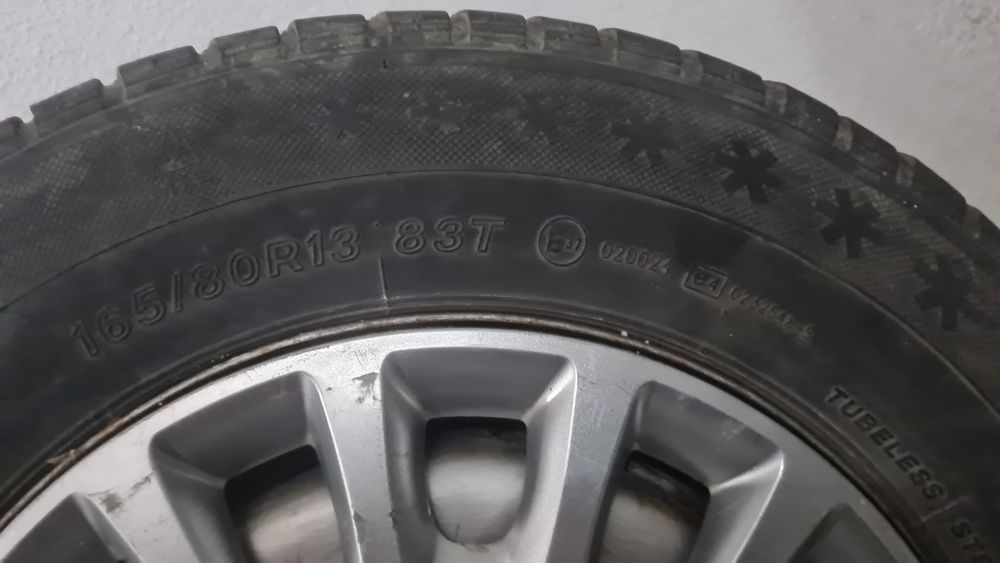 Гуми за голф с джанти и тасове, 3бр  165/80 R13