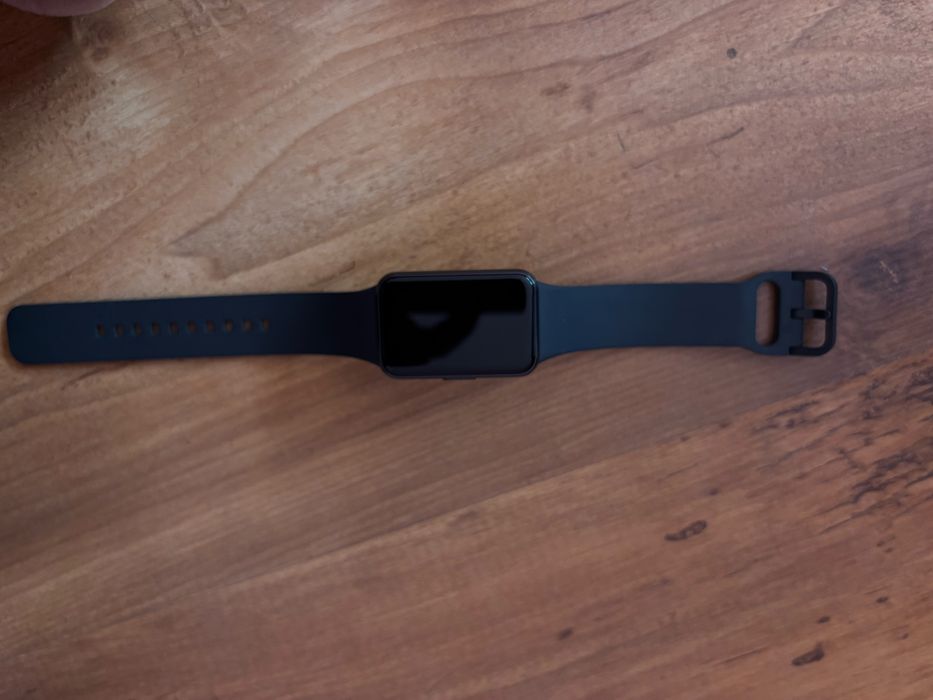 Фитнес часовник Samsung Galaxy Fit 3