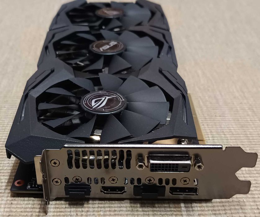 Placa video gaming Asus Strix GTX 1060 6Gb 256 bit Impecabila