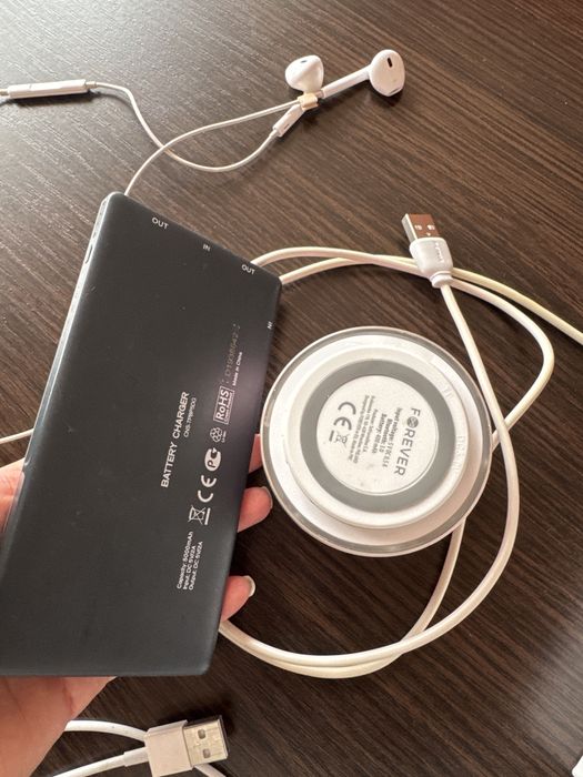 iPhone SE 32GB – Rose Gold + аксесоари