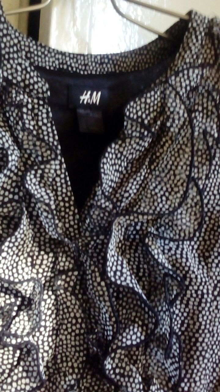 Платье H&M 42-44 размер M