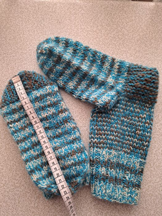 Вязанные шерстянные носочки ручной работы