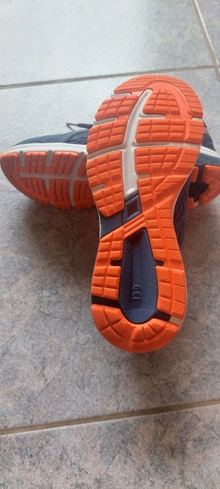 Asics nr 35.5 stare perfecta