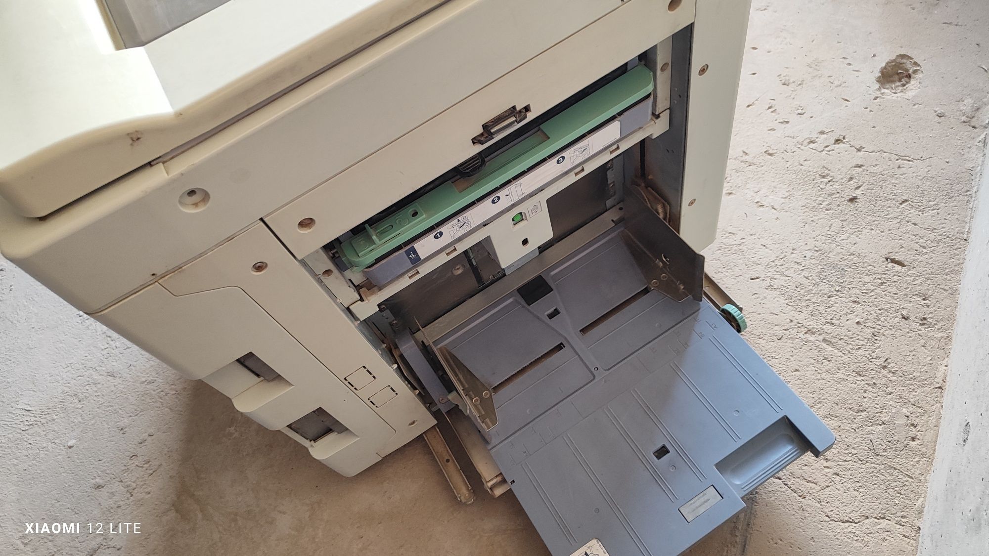 Mini tipografiya Riso 370e EZ tipografiya sotiladi rabochi