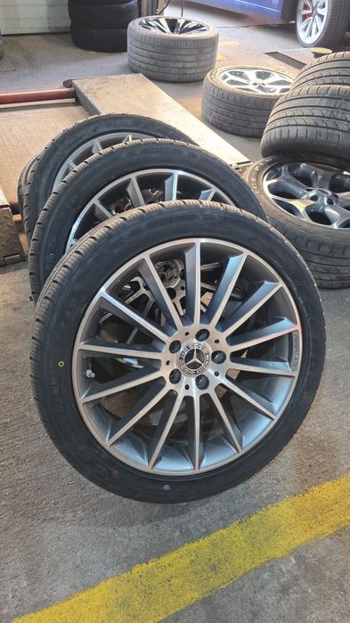 Jante originale Mercedes r19 M+S  cauciucuri noi 245 40 r19 DOT 2024