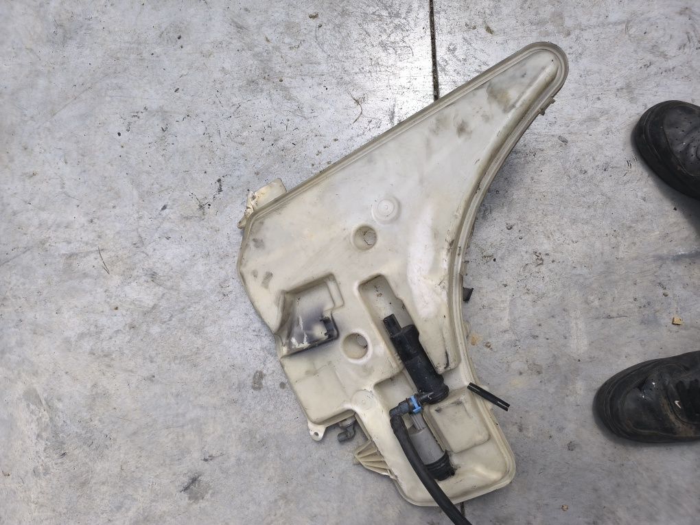Казанче чистачки Bmw e90 e91 e92 335d 286кс biturbo бмв335д