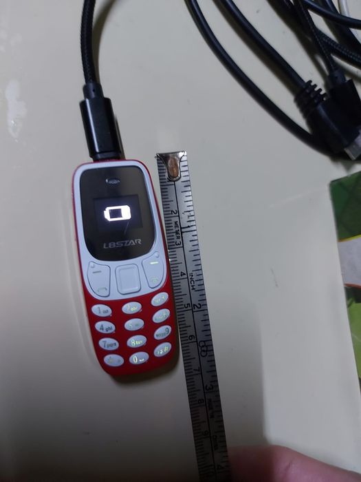 Micro telefon mobil -75lei