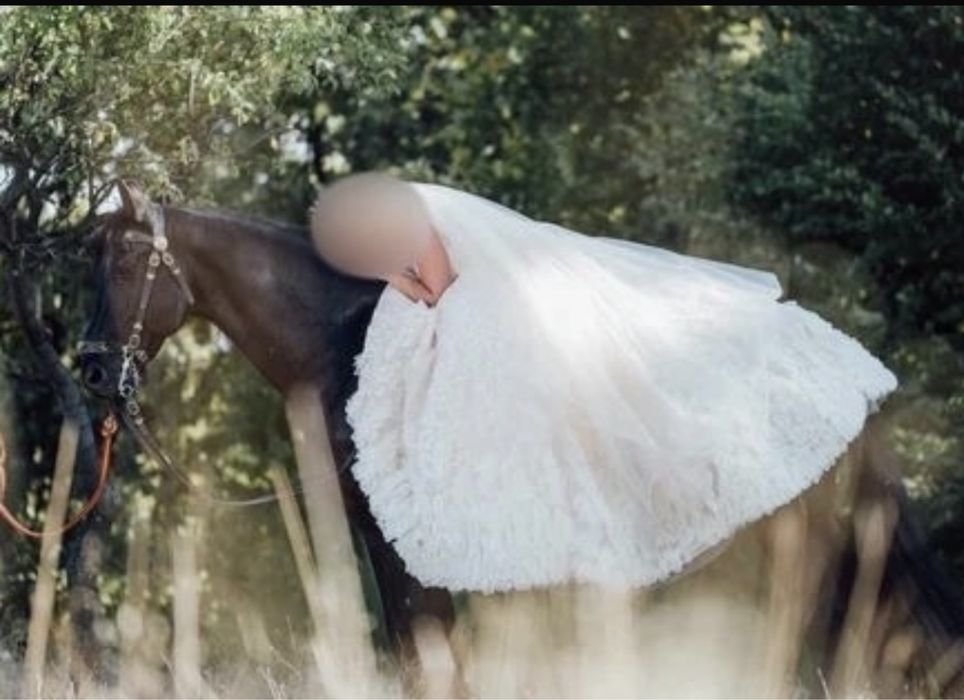 Vand Rochie de mireasa S-M