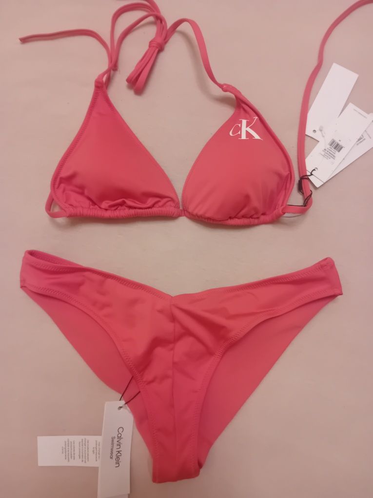 Дамску бански две части calvin klein