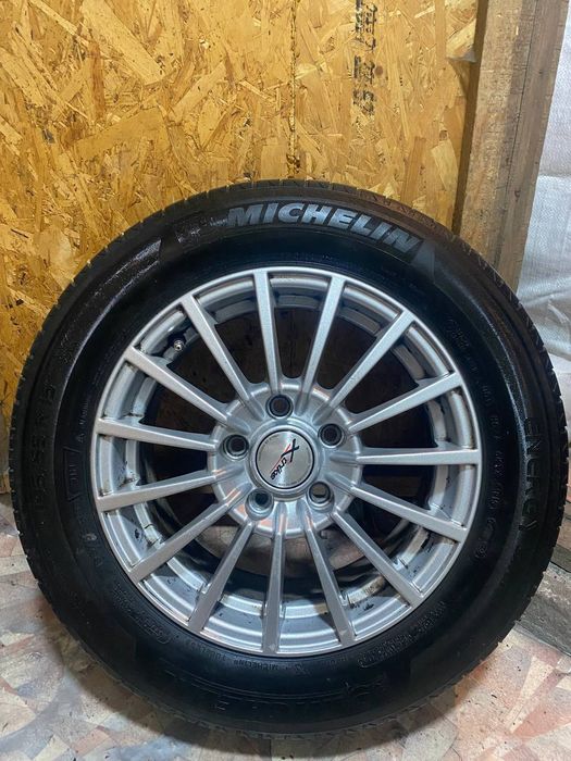 Продам комплект летней резины фирмы Michelin 195/65/15 и комп дисков