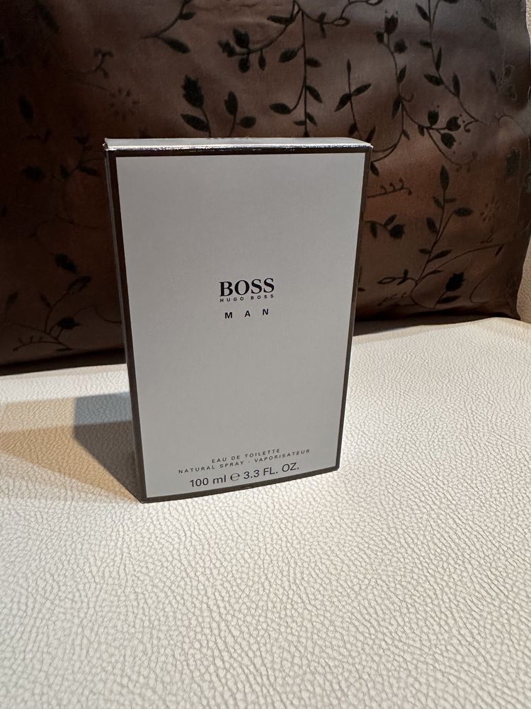 Pafum HUGO BOSS barbatesc