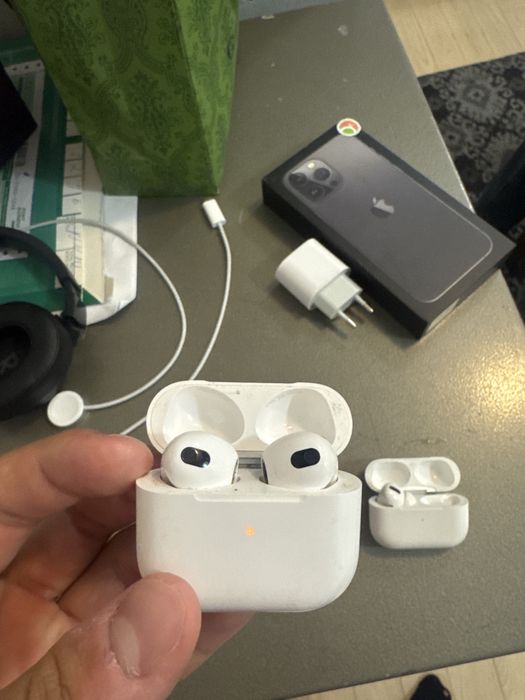 Продам airpods наушники