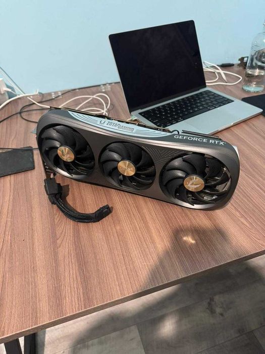 Мощная видеокарта Zotac Nvidia Geforce RTX 4080 16gb