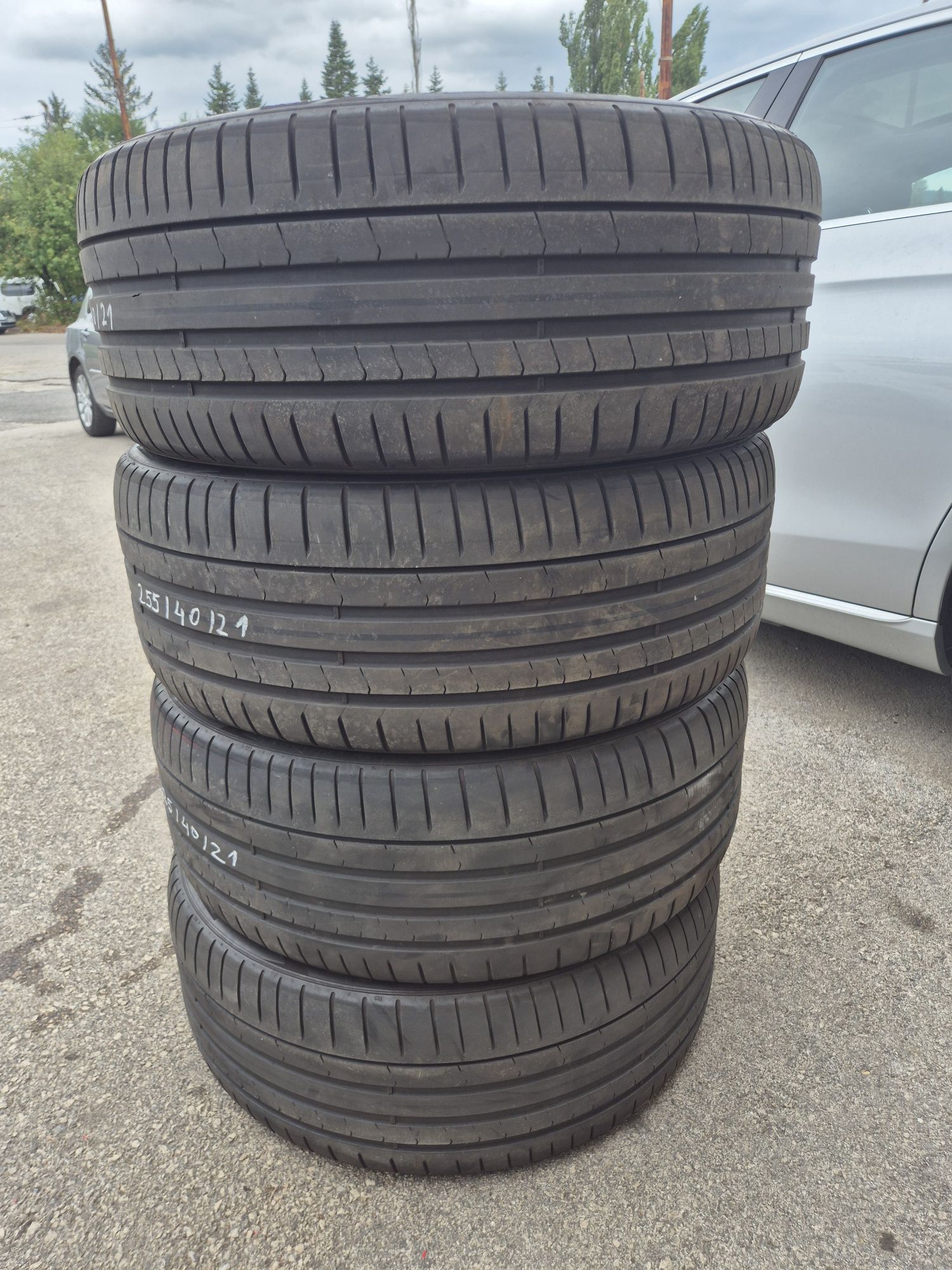 4бр. 255/40/21 Pirelli P Zero летни гуми
