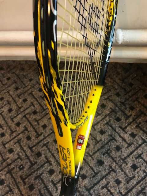 Set rachete Dunlop si geanta tenis.