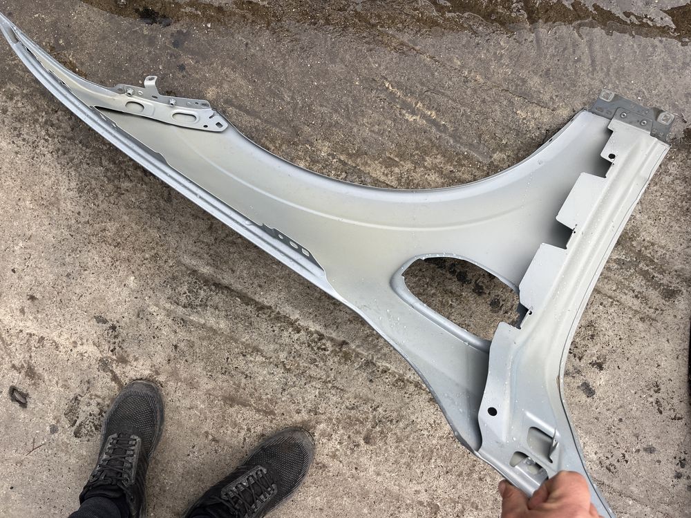 Калник Volvo XC40 2023г