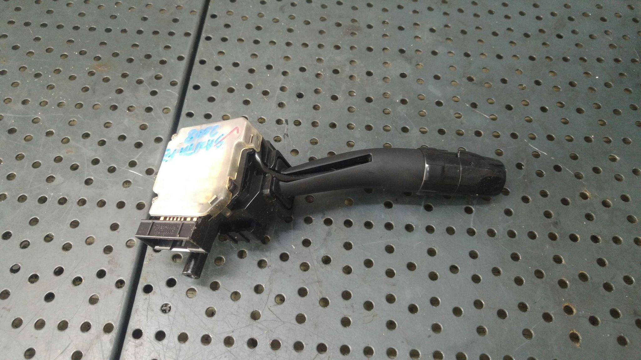 Maneta semnalizare hyundai santa fe 2 cm 202004727 202004729