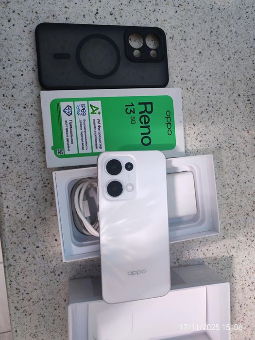 Oppo reno 13 12+12 512 в идеальное состояние