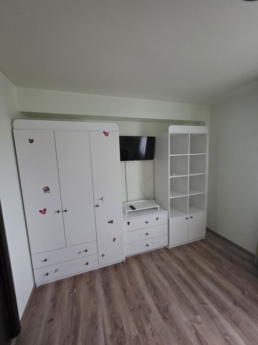 Închiriez apartament 3 camere zona Nicolae Grigorescu