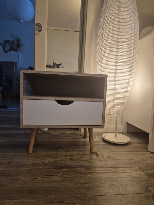 Noptiera alb/ grej