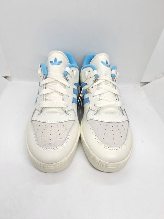 Adidas Rivalry Low nr. 42 2/3,43 1/3