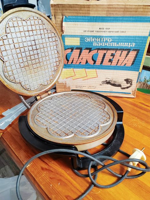 Вафельница всё для выпечки СССР