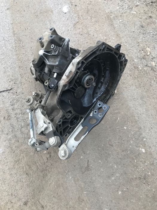 Коробка механика на Опель зефира