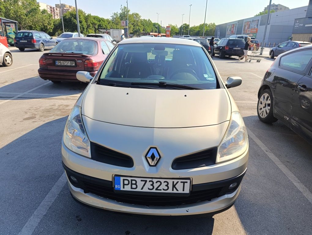 Икономичен автомобил,,Рено клио,,