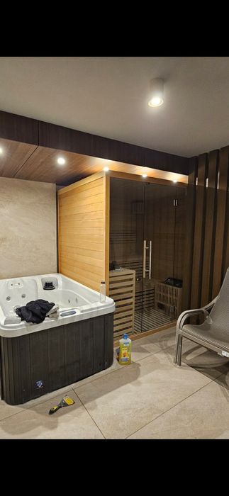 Jacuzzi nou de vanzare ,il vand ca nu am gandit bine spatiu spa