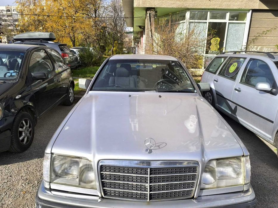 Преден капак мерцедес W124 Facelift