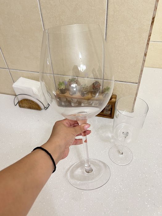 Пивной стакан 3.5 литра Винный фужер 3 литра