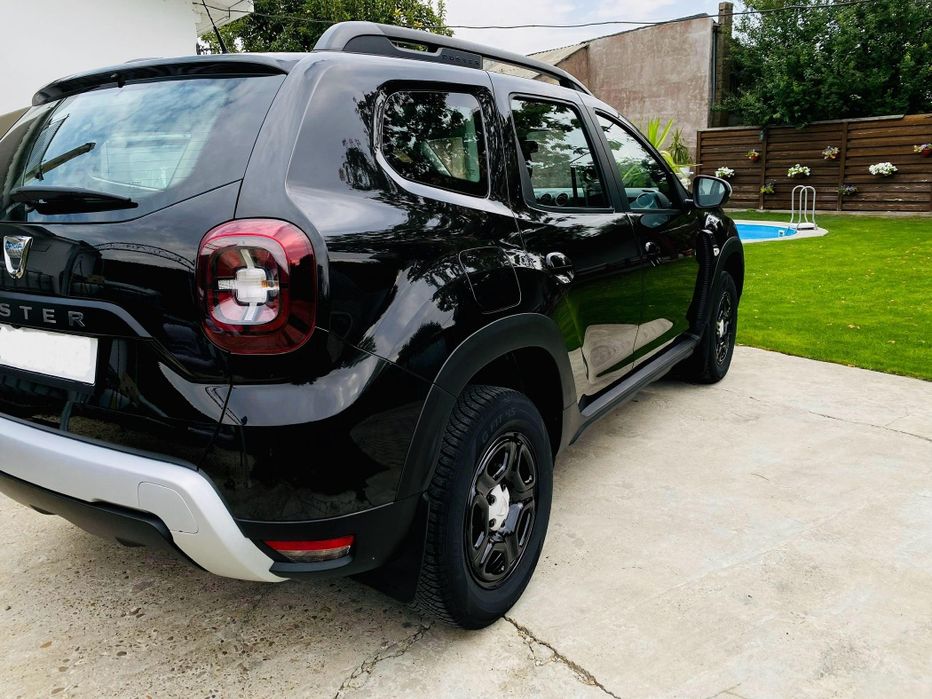 DACIA DUSTER Comfort 1.6 SCe 114cp,benzina, 4x4, Navigatie 9" km reali