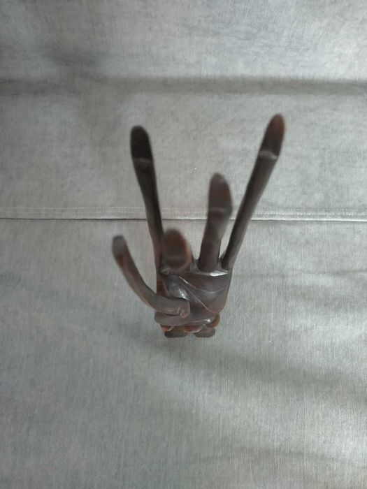 Suport bijuterii, din lemn