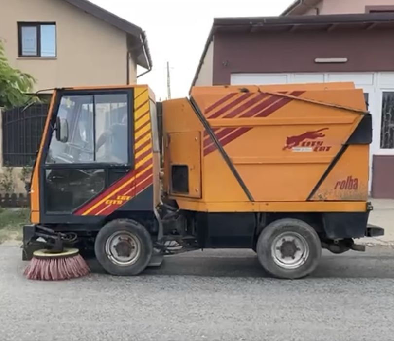 Vand maruratoare stradala ,pretul in lei