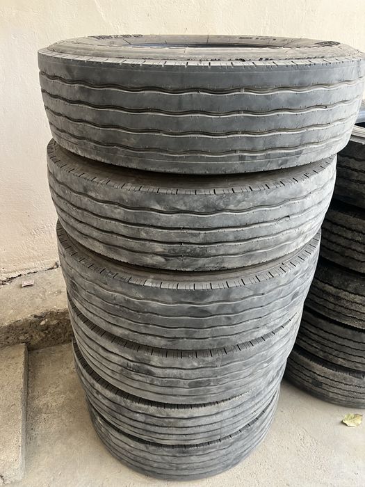 235/75/17.5 . 215/75R17.5