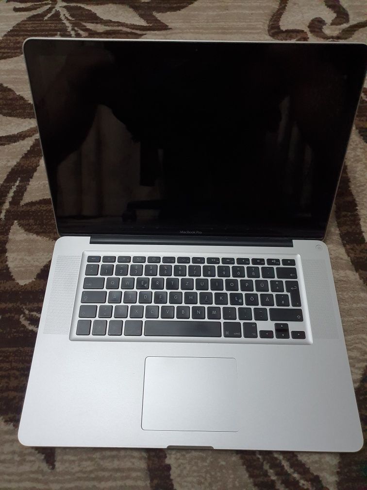 Laptop MacBook 15"