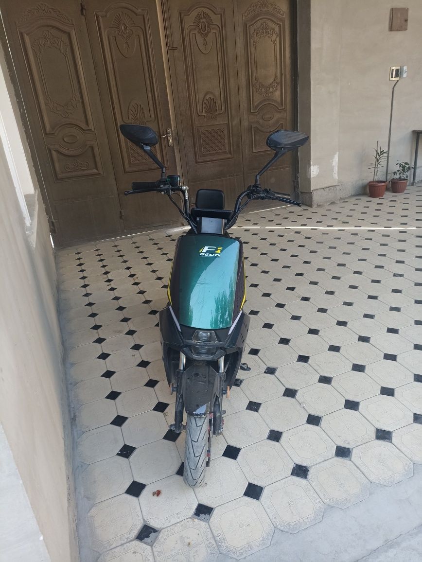 Elektr Motoskuter BODO